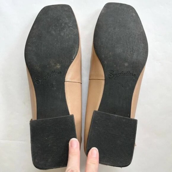 Seychelles Pumpkin Flat in Vacchetta Tan Leather - Picture 7 of 7